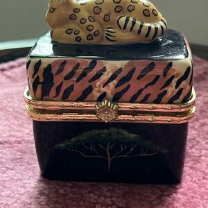 Jewelry/trinket box, Vintage, ornately painted